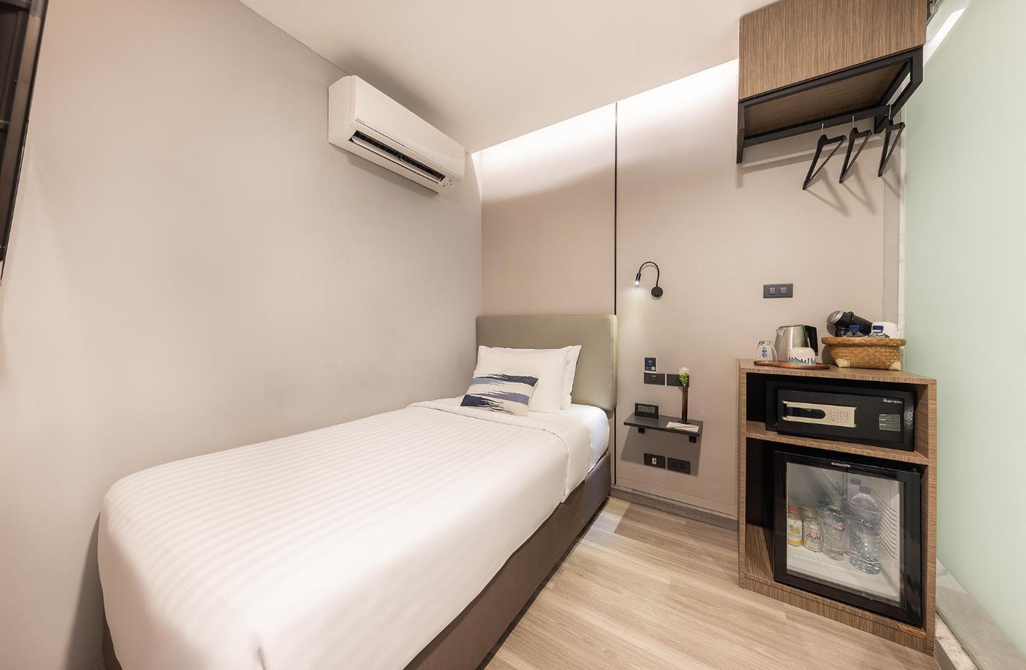 Sova Hotel Bangkok Buitenkant foto