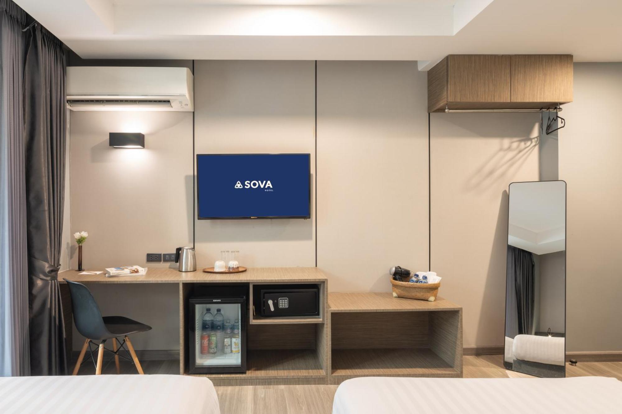 Sova Hotel Bangkok Buitenkant foto